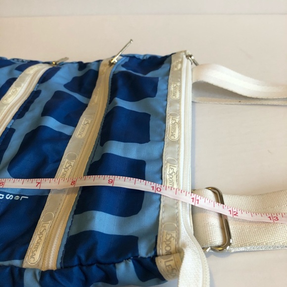 LESPORTSAC 3-Zip blue white nylon crossbody GUC - Picture 7 of 7